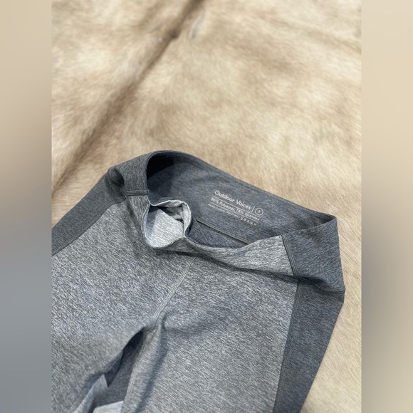 Outdoor Voices Leggings Small Tri Tone Grey Graphite Ash Dove Gray NWOT - Picture 3 of 5